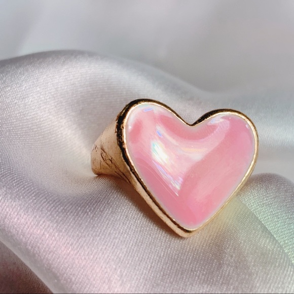 pink heart ring 🤍☁️👼🏻 - Picture 2 of 5